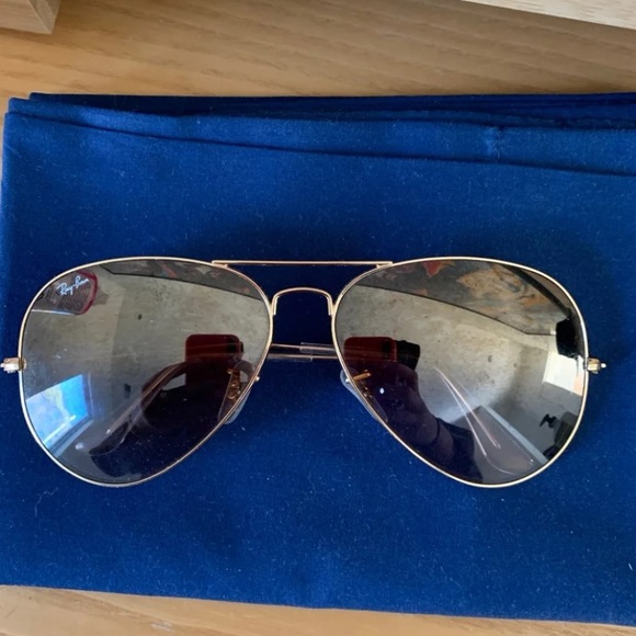 Aviator Raybans - Picture 1 of 3